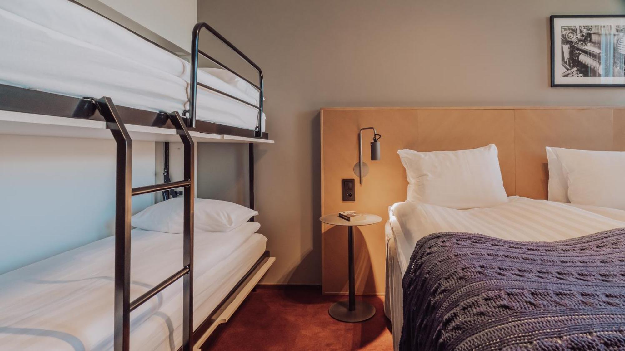 Quality The Weaver Hotell